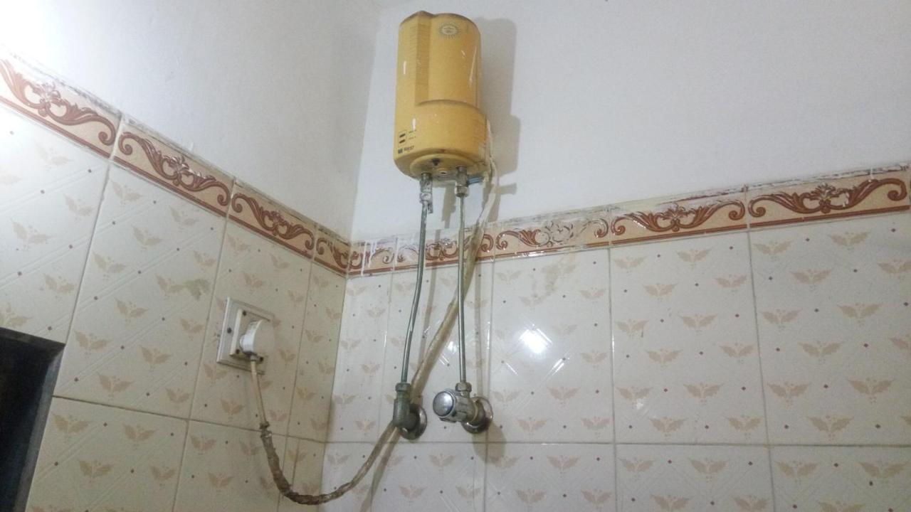 Hotel Sarang Lodge Panvel Luaran gambar